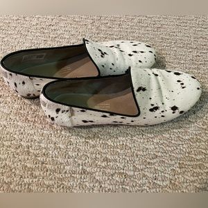 TOMS Women's Cow Hair Darcy Loafer Flats size W5.5